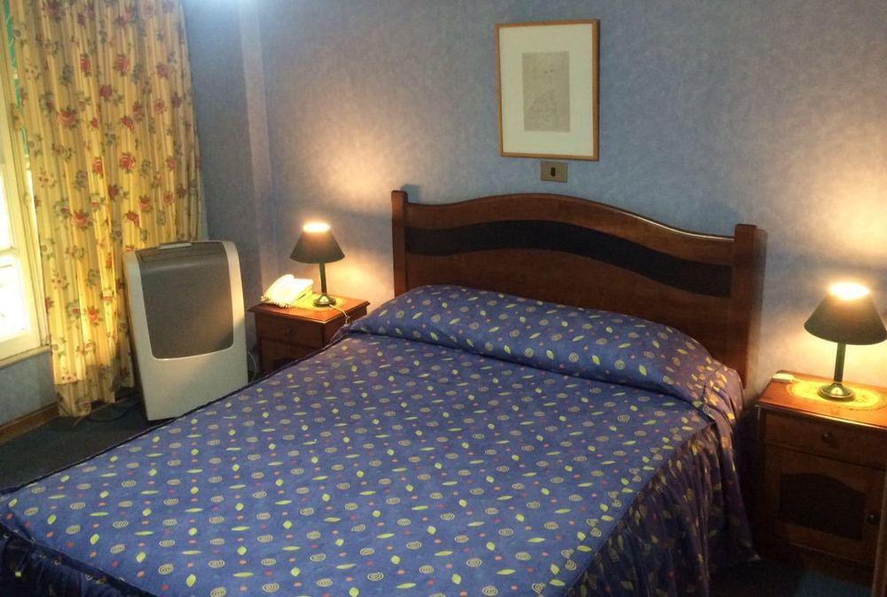 Hotel Foresta サンティアゴ エクステリア 写真